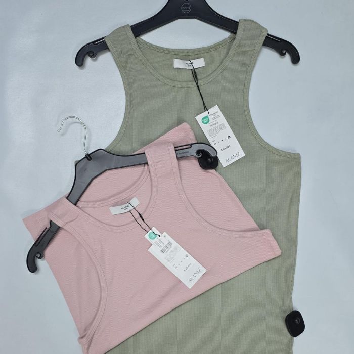 Ladie’s tank top (4)
